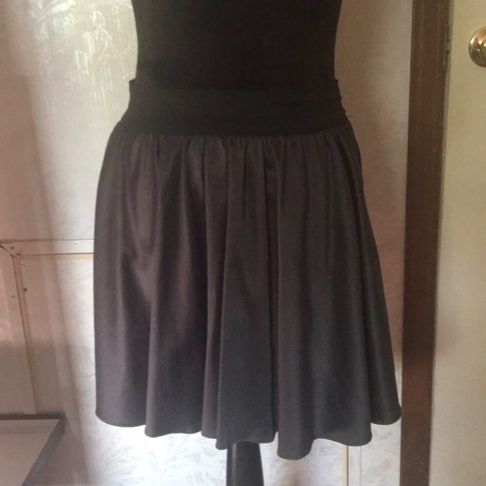5/$20 NYInvasion Black/Grey Leather Skater Skirt - Picture 1 of 8